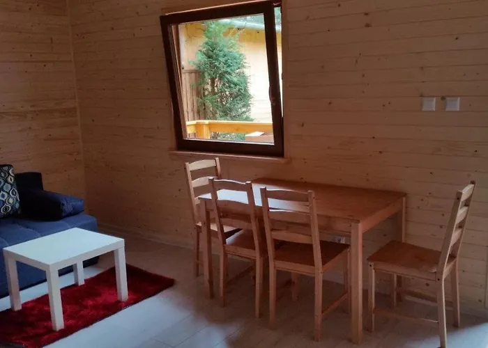 Alkado Jaktstuga Jurata